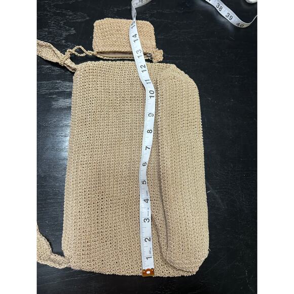 Y2K woven knit handbag- beige with shaped shell accents - includes coin purse - Picture 6 of 7